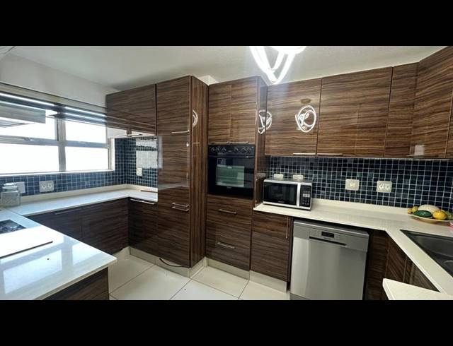 3 BEDROOM APARTMENT FOR SALE IN NORTH BEACH